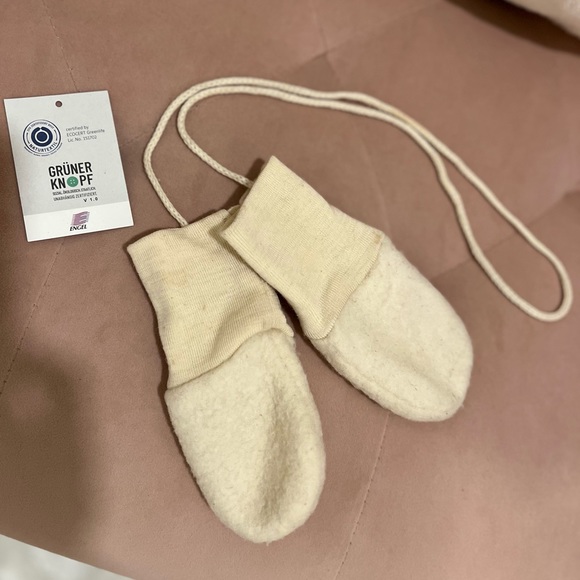 engel Other - Engel 100% organic wool baby mittens gloves